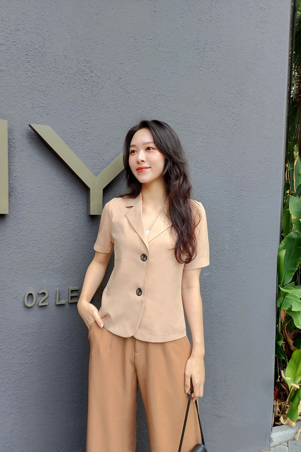 Áo blazer nữ tay ngắn 