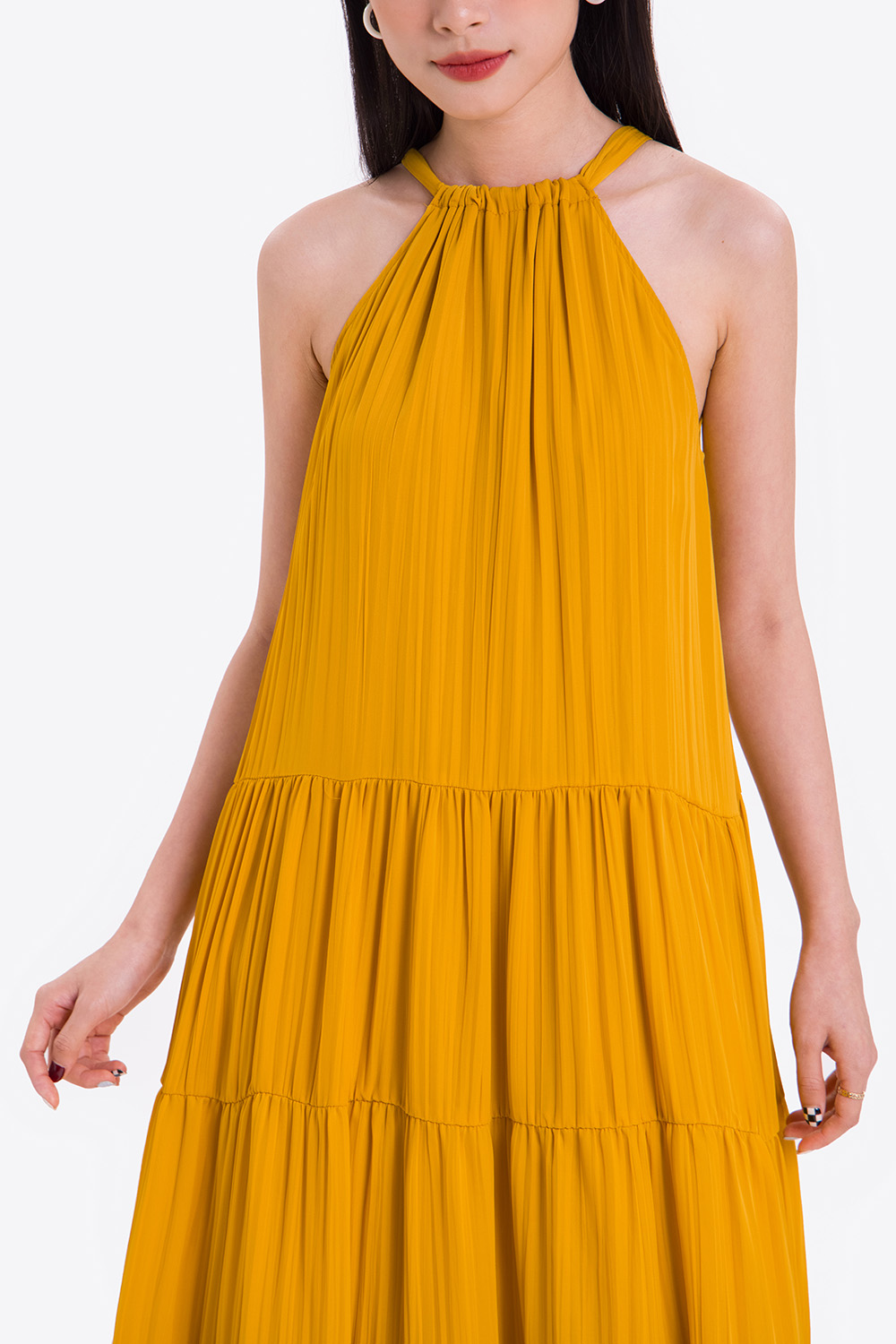 Đầm maxi cổ yếm phối nơ phía sau 