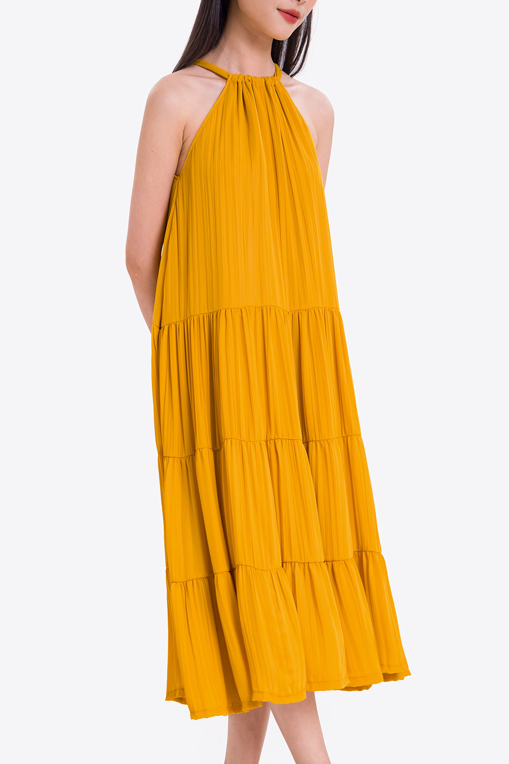 Đầm maxi cổ yếm phối nơ phía sau 