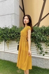 Đầm xòe xếp ly cổ V dây rút eo