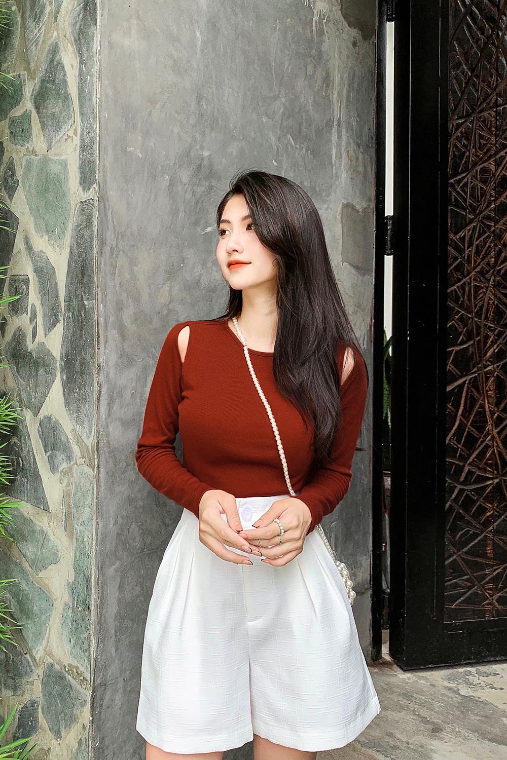 Áo thun ôm tay dài cut out 