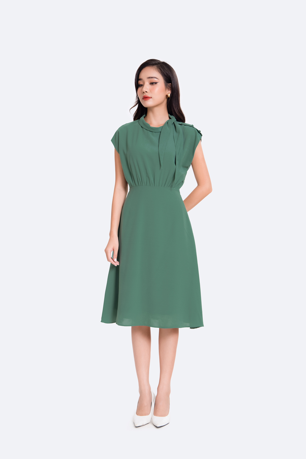 Đầm xòe nhấn eo cổ phối nơ màu xanh