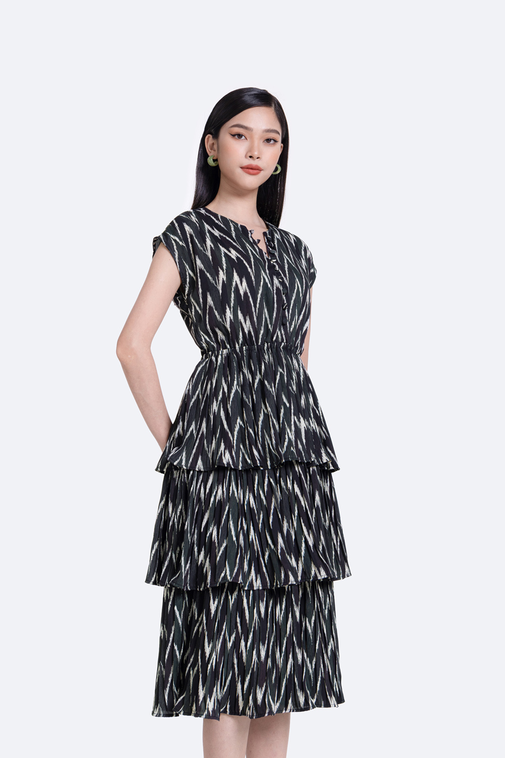 Đầm xếp tầng dáng dài tay hến