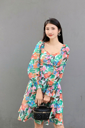 Đầm hoa dáng xòe xếp tầng tay dài