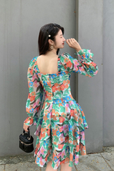 Đầm hoa dáng xòe xếp tầng tay dài