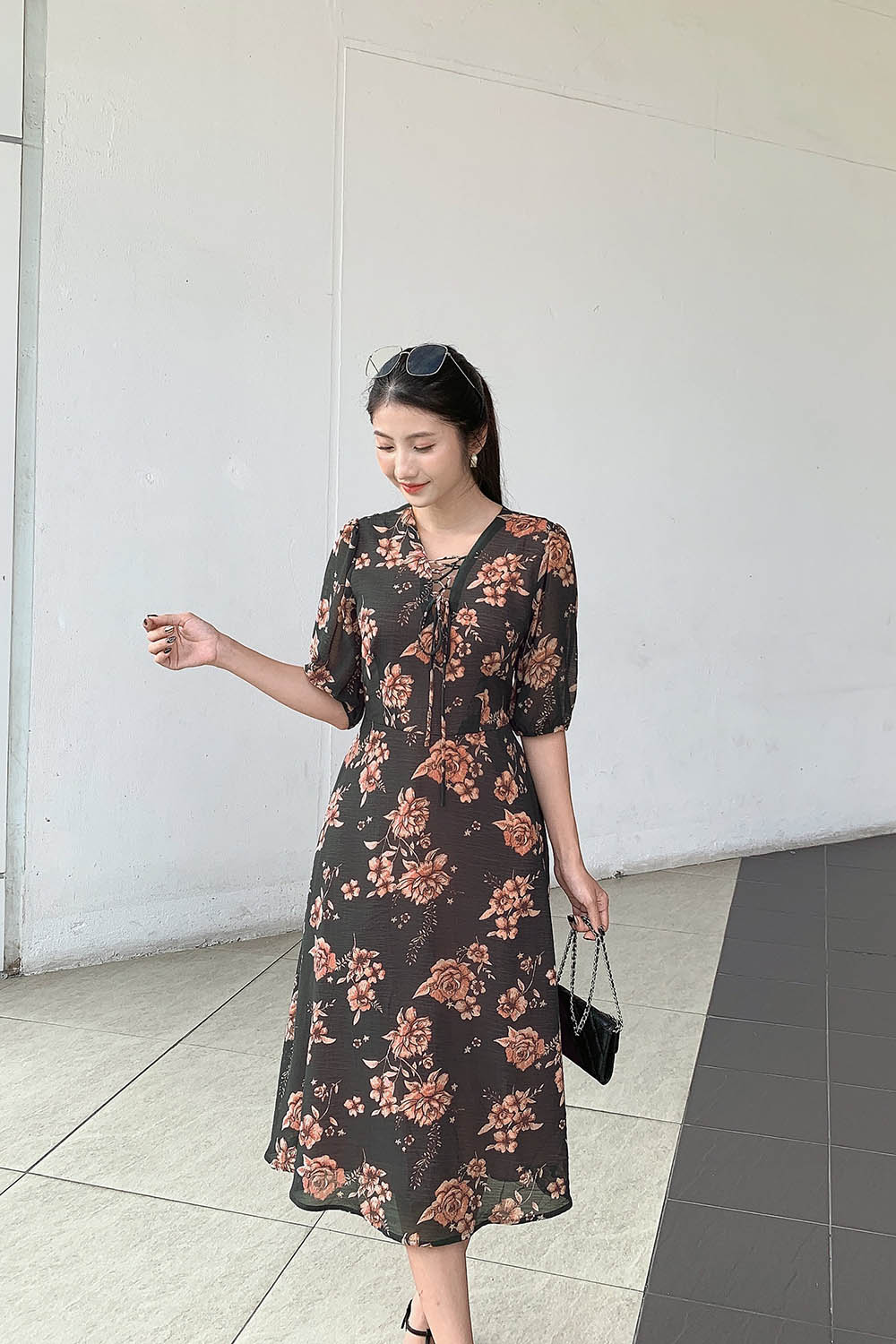 Đầm hoa công sở dáng dài cổ phối nơ