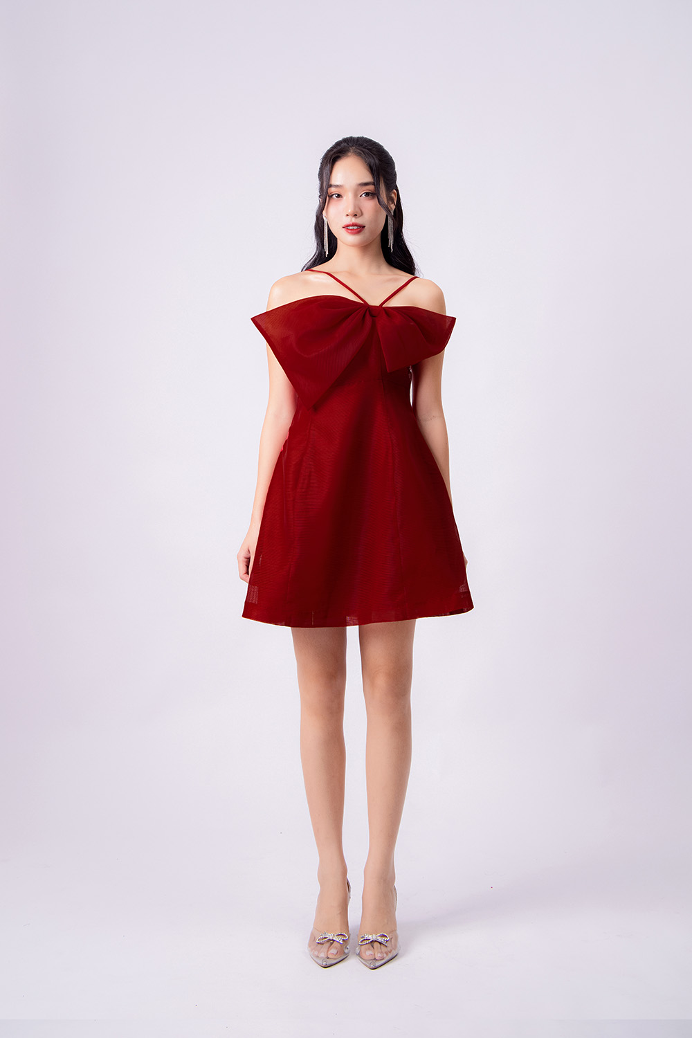 Đầm xoè dự tiệc hai dây màu đỏ phối nơ