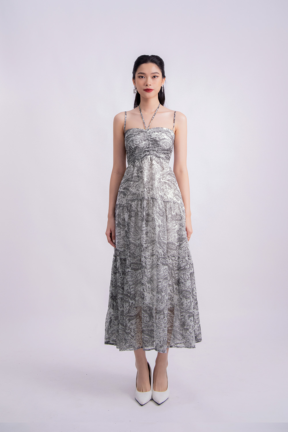 Đầm maxi họa tiết dáng xòe hai dây