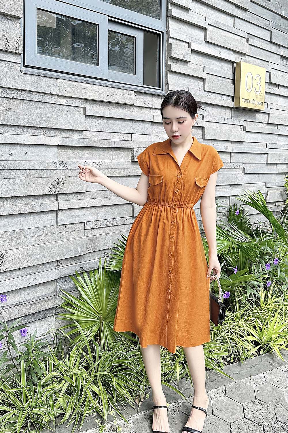Đầm sơ mi dáng xòe eo bo thun