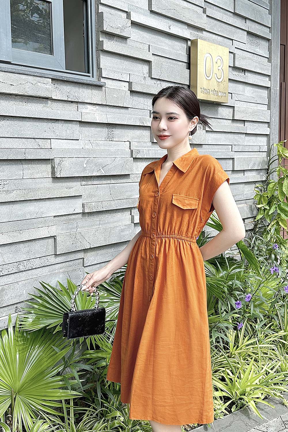 Đầm sơ mi dáng xòe eo bo thun