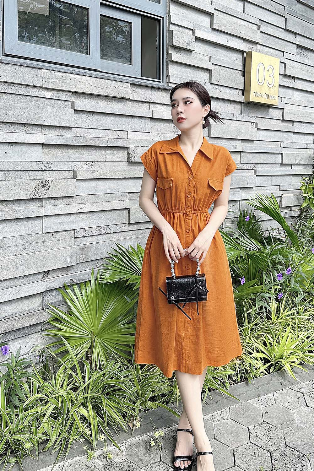 Đầm sơ mi dáng xòe eo bo thun
