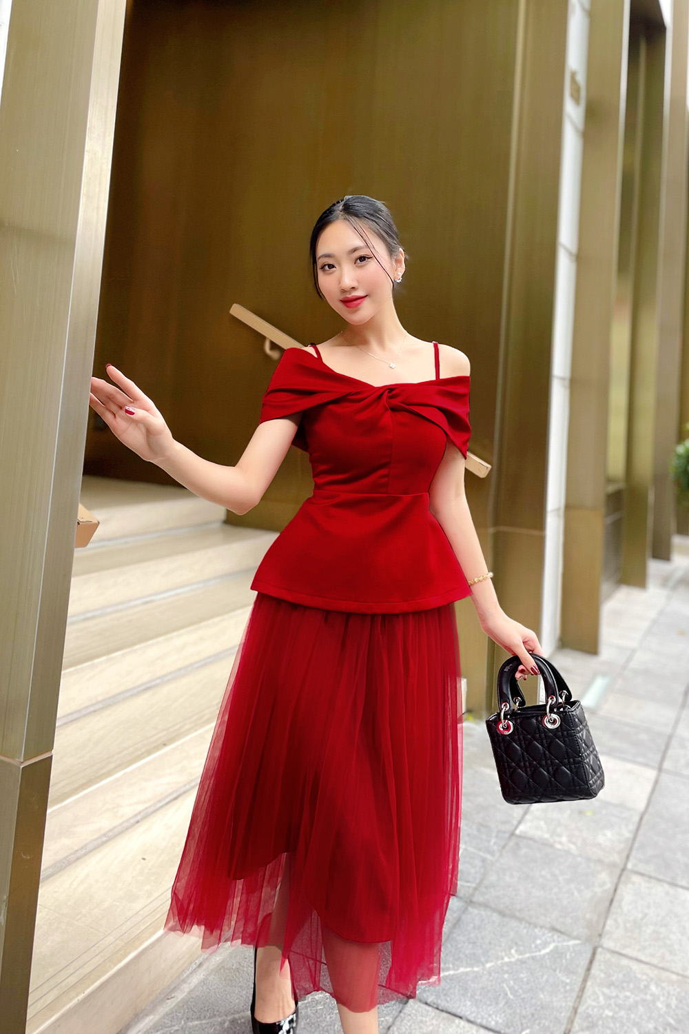 Chân váy xòe midi phối lưới