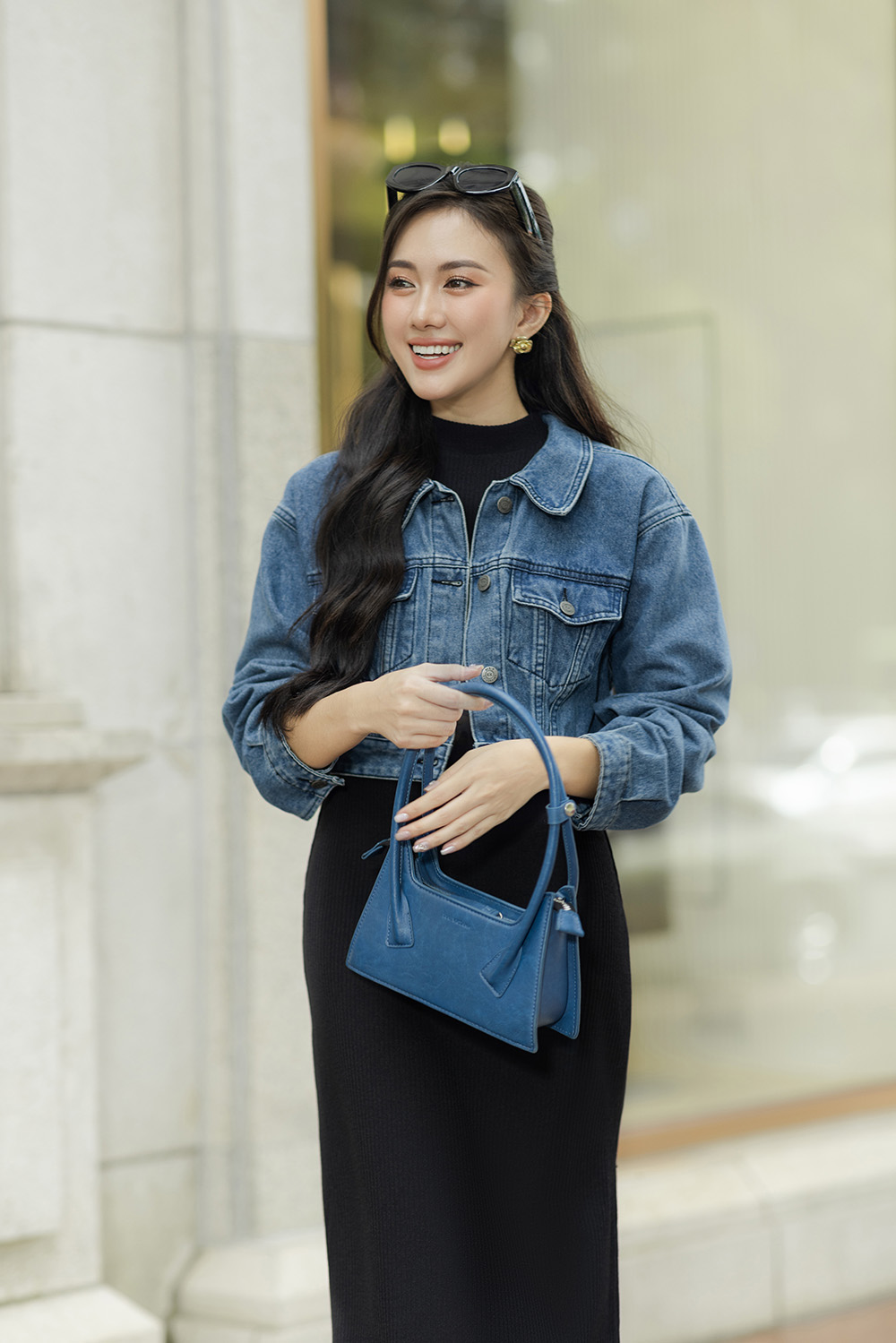 Áo khoác jeans nữ dáng lửng tay dài