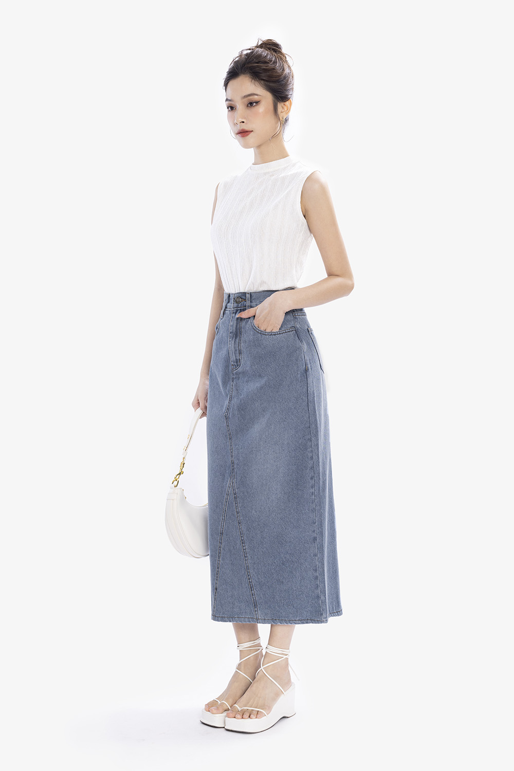 Chân váy jeans dài dáng chữ A màu xanh