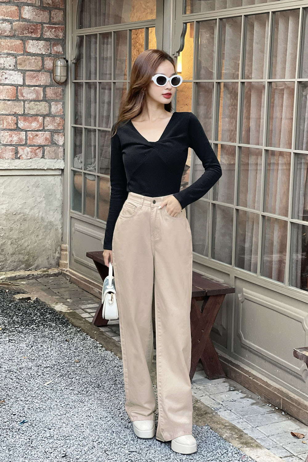 Quần jean nữ ống suông lưng cao màu kem