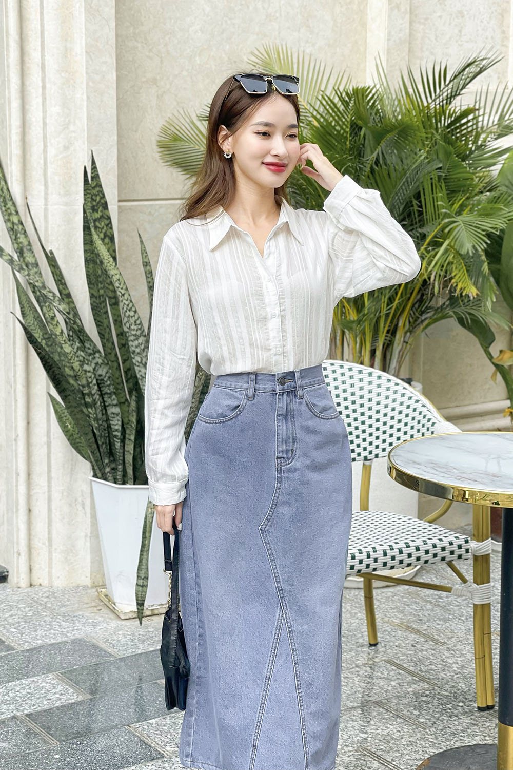 Chân váy jeans dài dáng chữ A màu xanh