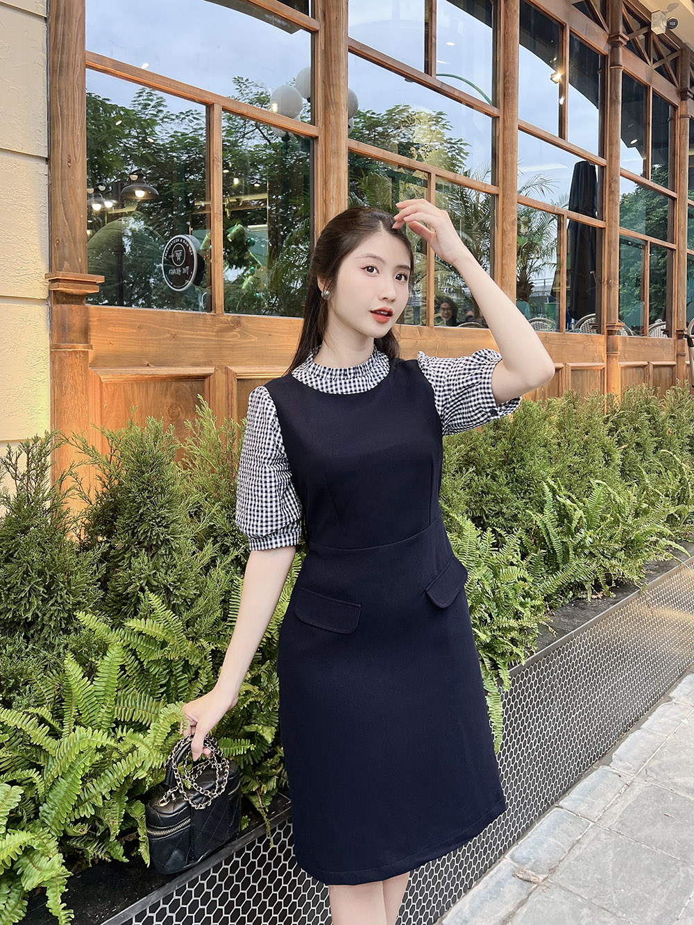 Đầm chữ A tay lỡ phối caro màu xanh đen