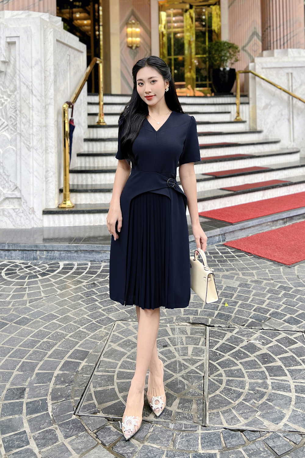 Đầm liền công sở dáng xòe xếp ly