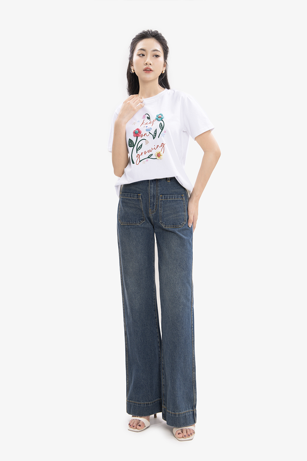 Quần jeans nữ ống suông phối túi