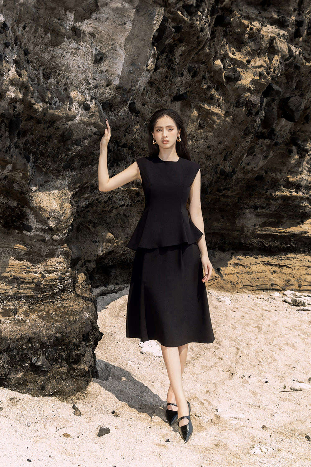 Đầm peplum công sở liền thân màu đen