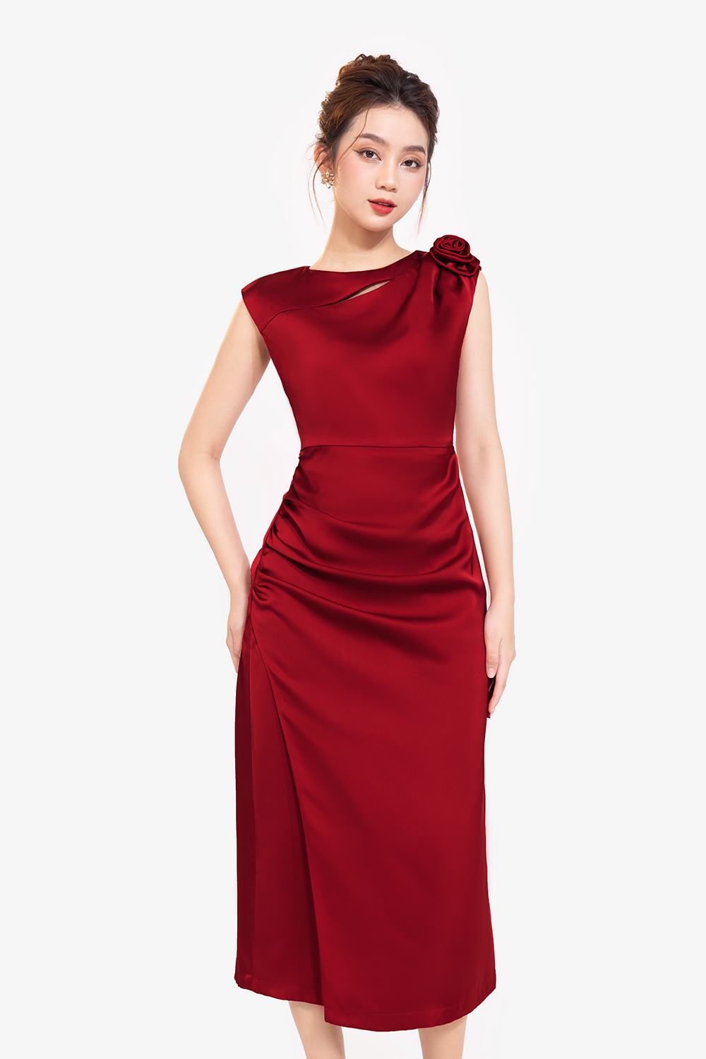 Đầm lụa đỏ dự tiệc dáng ôm body