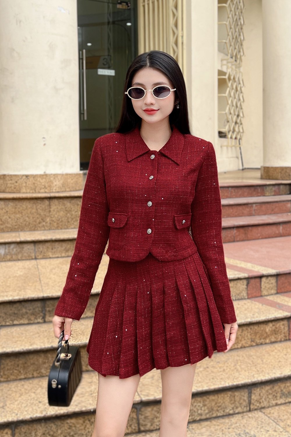 Áo tweed kiểu dáng ngắn màu đỏ tay dài