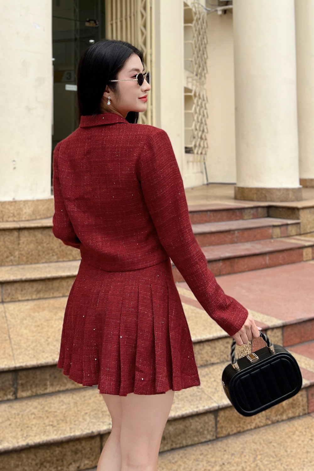 Áo tweed kiểu dáng ngắn màu đỏ tay dài