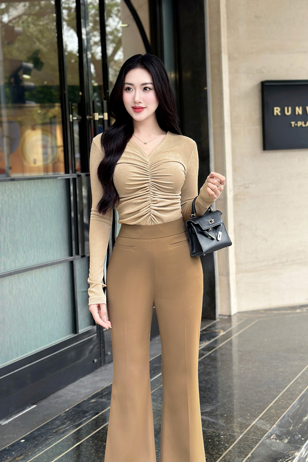 Quần tây ống suông loe nhẹ màu nâu