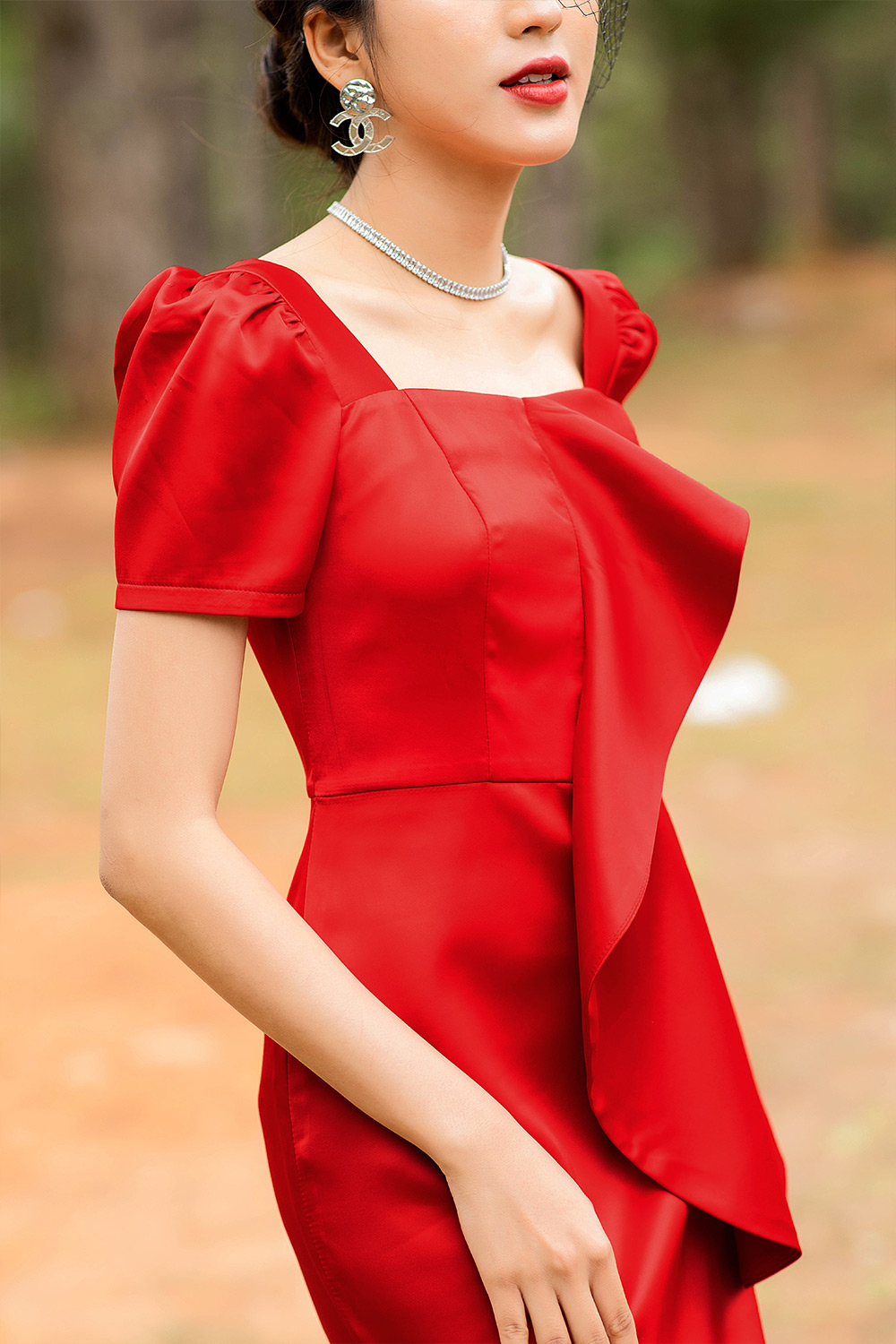 Đầm ôm body cổ vuông phối bèo 